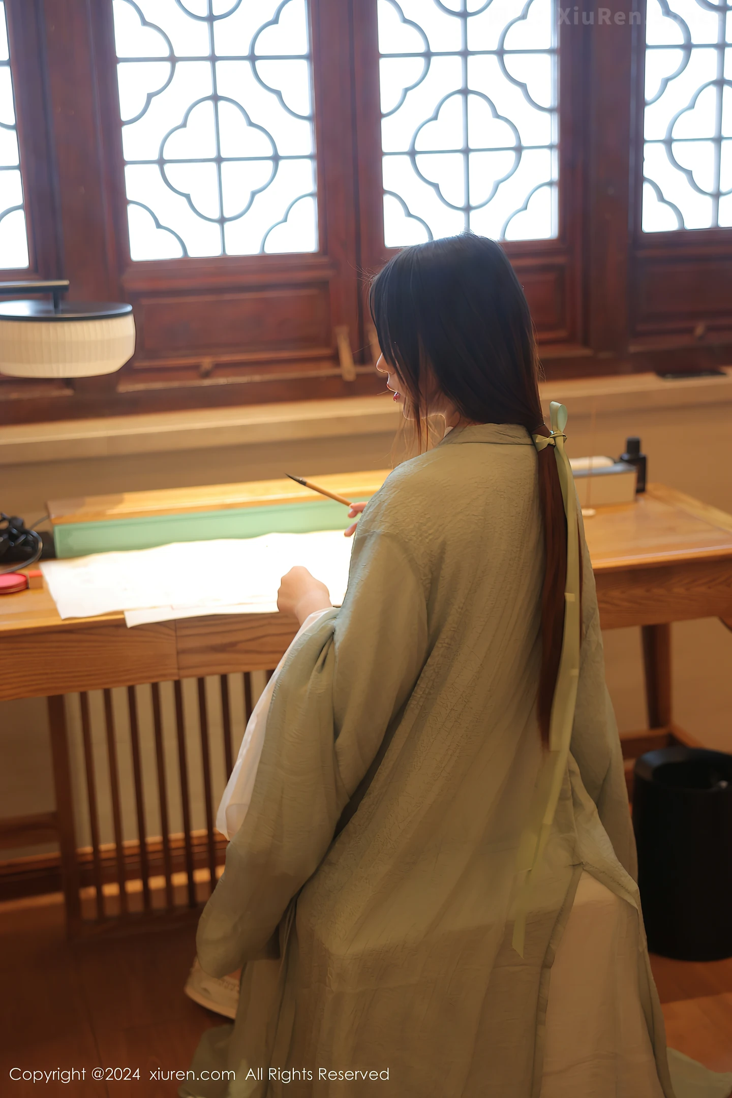 图片[5]-[XiuRen秀人网]VOL.8937 模特蛋蛋宝私房性感绿色古装服饰配超薄肉丝秀丰腴身姿诱惑写真83P-秀人网官方网站